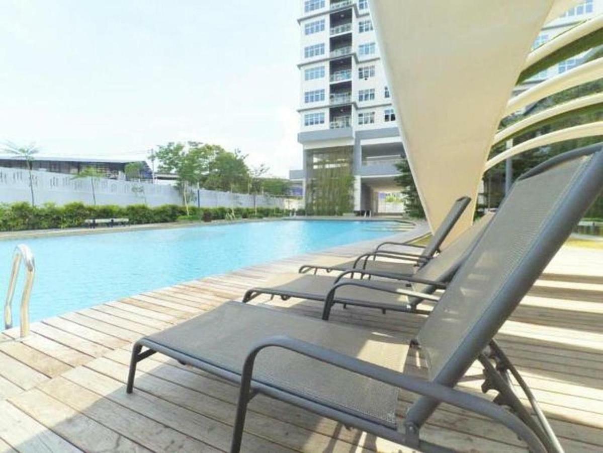 Puchong Skypod Residence, 1-5 Pax Cozy Unit, Walking Distance To Ioi Mall, 10Min Drive To Sunway Exterior foto